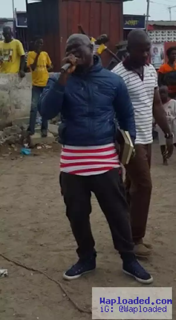 Photos: Is Ghanaian boxer, Bukom Banku now an Evangelist? He was seen preaching on the street